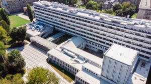 Faculty of International and Political Studies